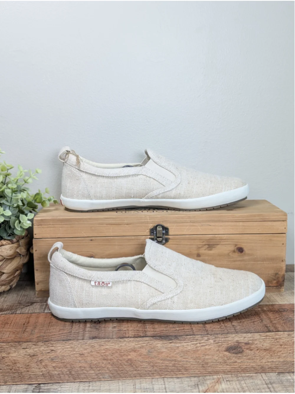 Taos 9.5 Dandy Natural Hemp Slip On Flats Shoes Lightweight Sneakers Cream Beige